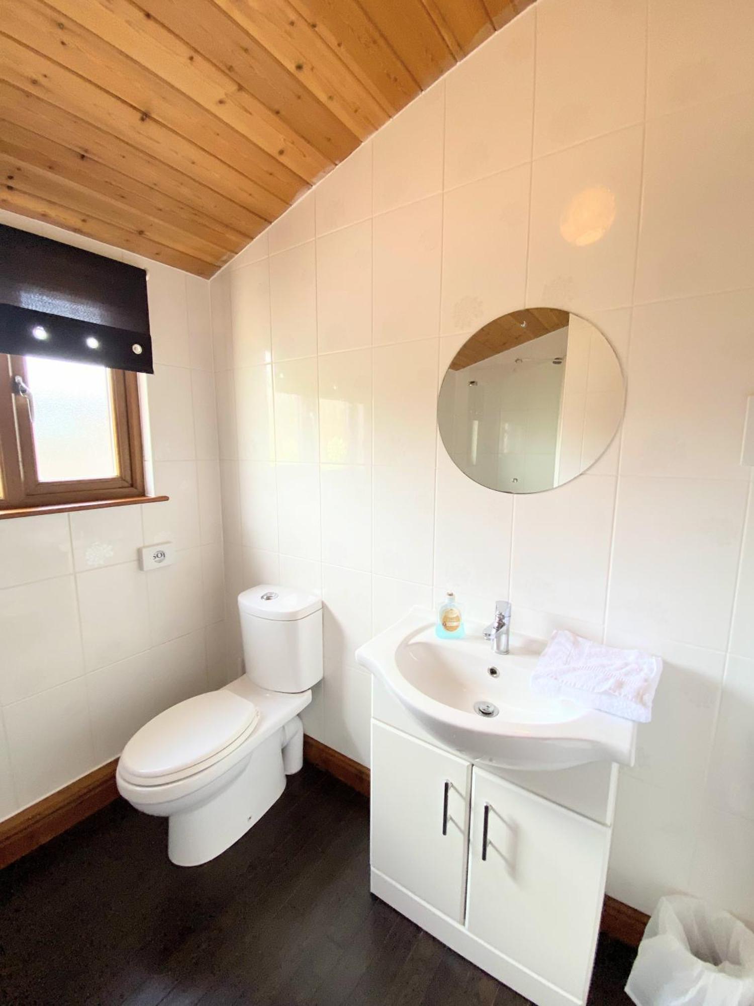 Torridon 12 With Private Hot Tub - Fife - Loch Leven - Lomond Hills Βίλα Kelty Εξωτερικό φωτογραφία