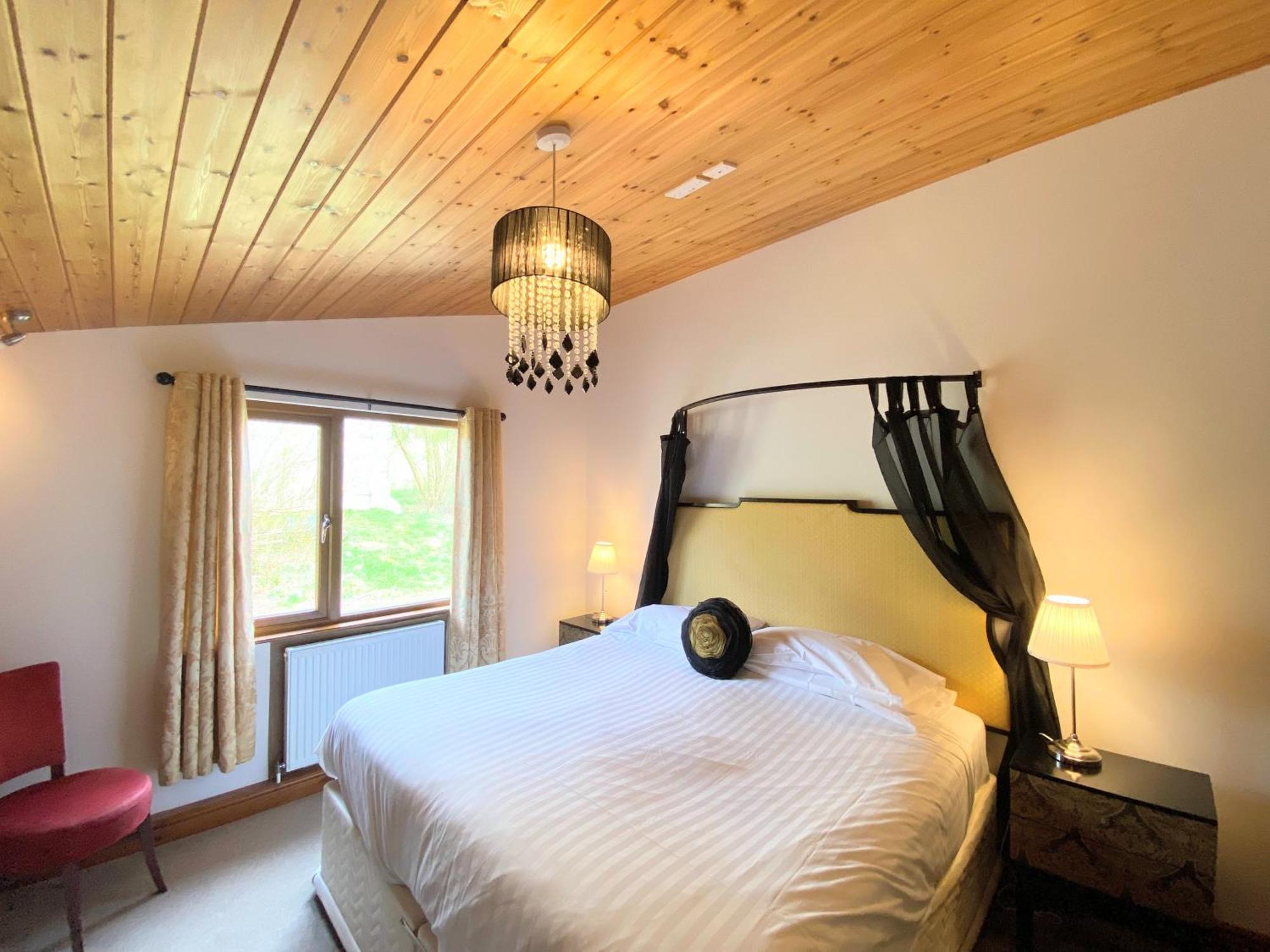 Torridon 12 With Private Hot Tub - Fife - Loch Leven - Lomond Hills Βίλα Kelty Εξωτερικό φωτογραφία