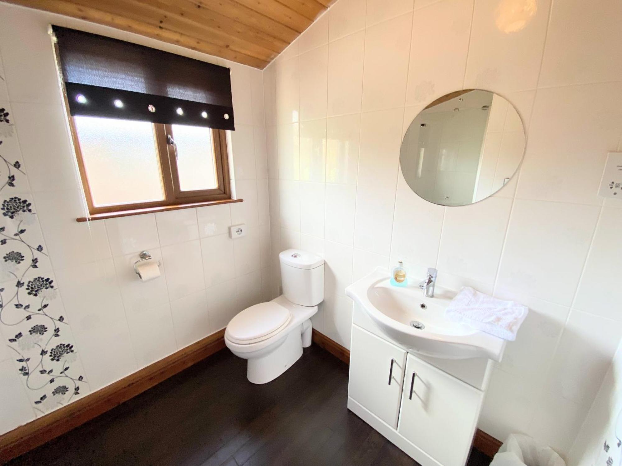 Torridon 12 With Private Hot Tub - Fife - Loch Leven - Lomond Hills Βίλα Kelty Εξωτερικό φωτογραφία
