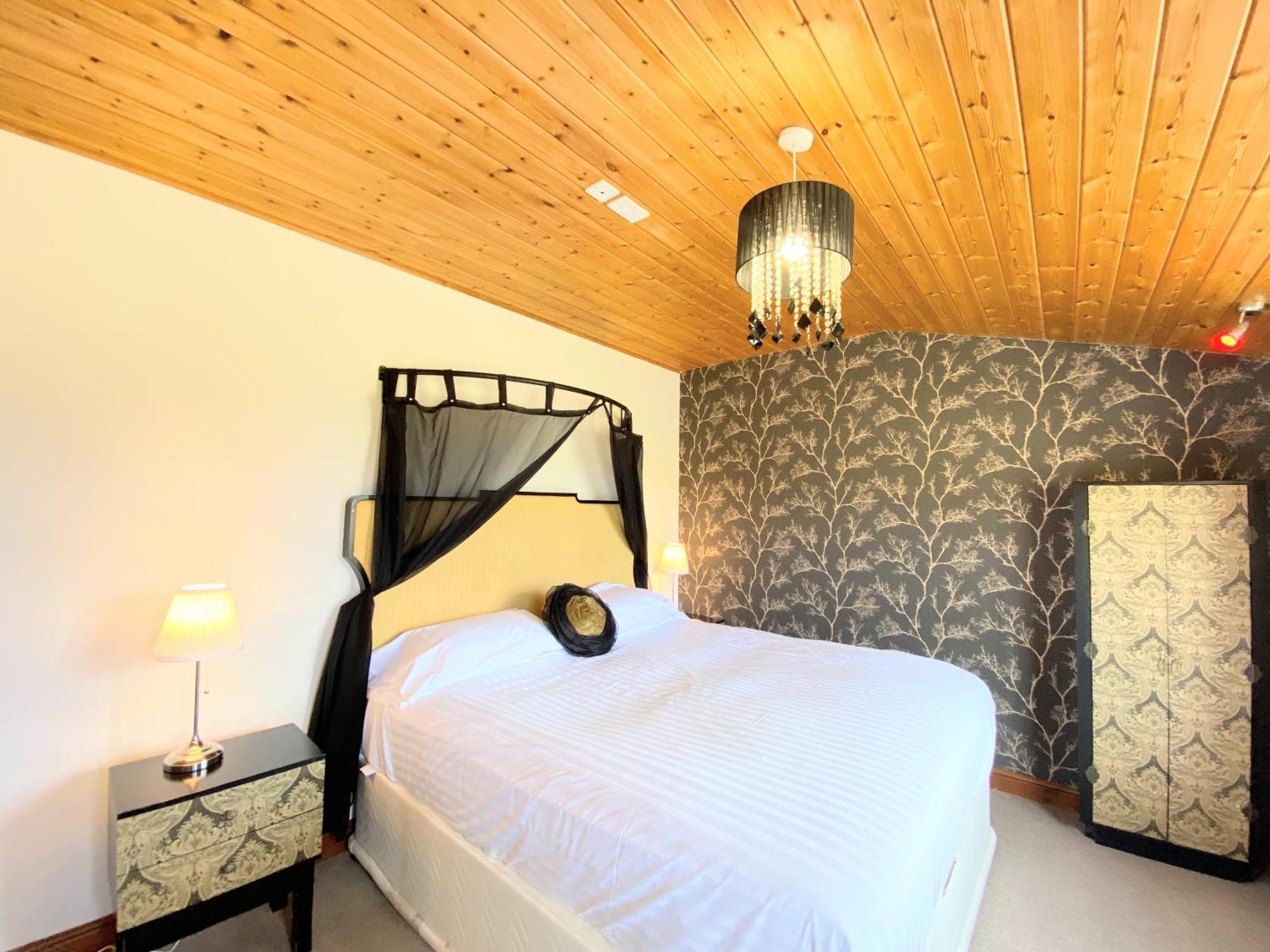 Torridon 12 With Private Hot Tub - Fife - Loch Leven - Lomond Hills Βίλα Kelty Εξωτερικό φωτογραφία