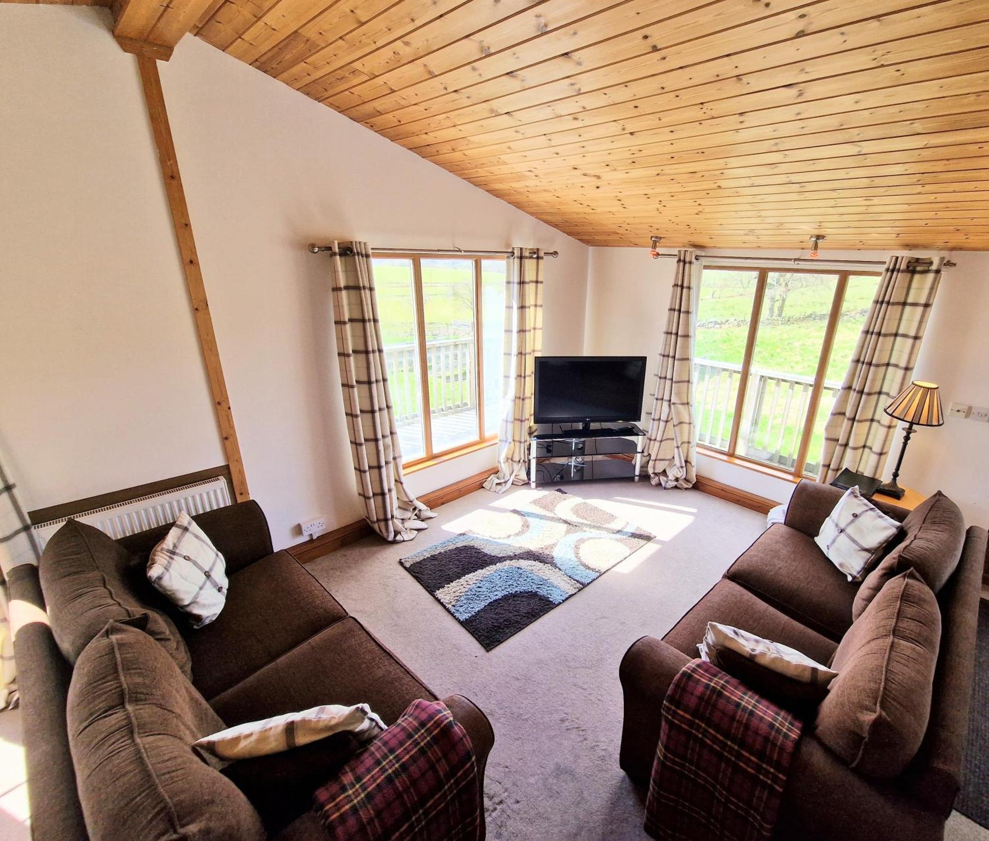 Torridon 12 With Private Hot Tub - Fife - Loch Leven - Lomond Hills Βίλα Kelty Εξωτερικό φωτογραφία